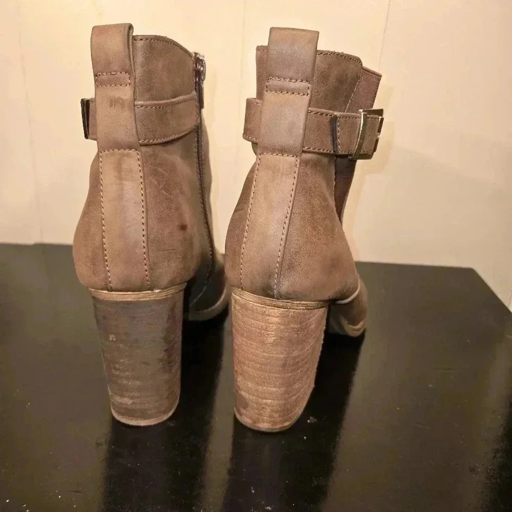 Aldo Booties Size 10 - Picture 8 of 8